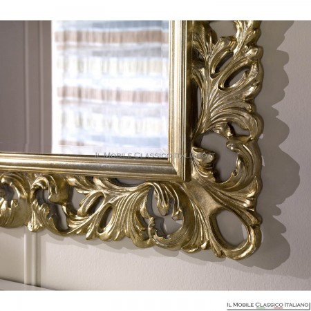 specchio grande da parete barocco in foglia oro