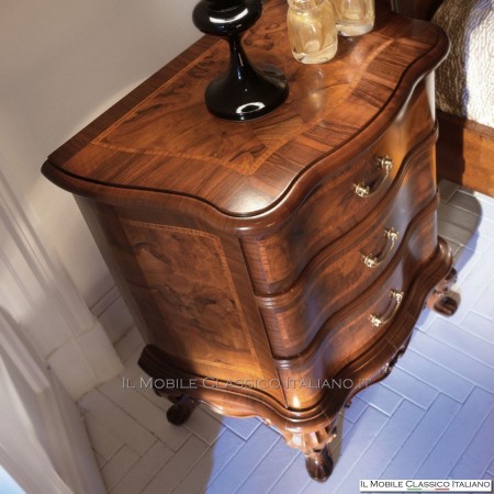 Commode en bruyère de noyer