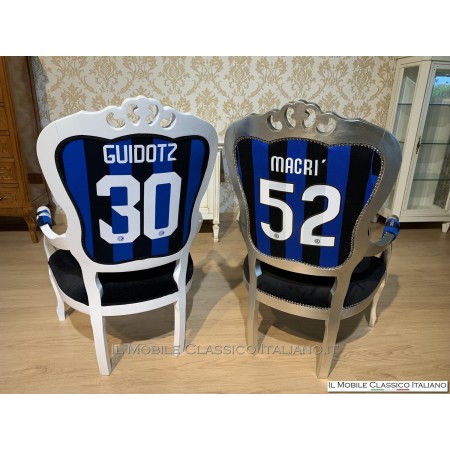 silla blanca plateada inter milan juventus